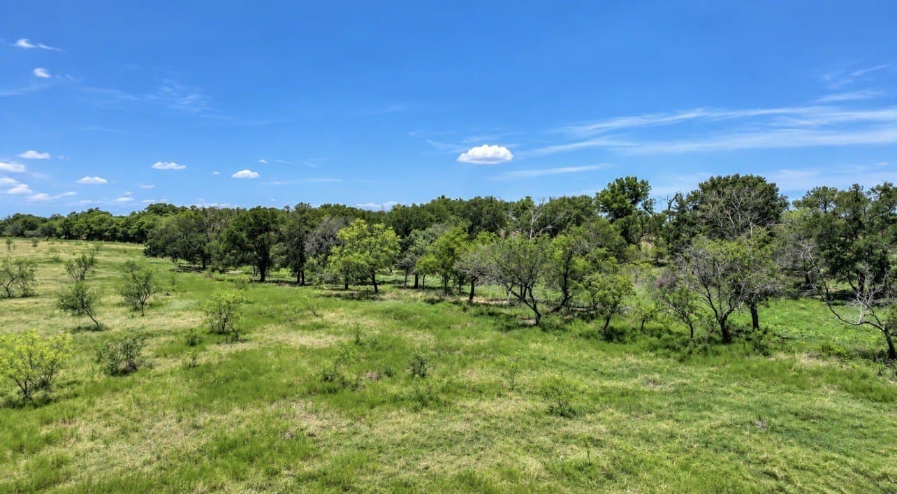 11 acres in Falls County - photo 4