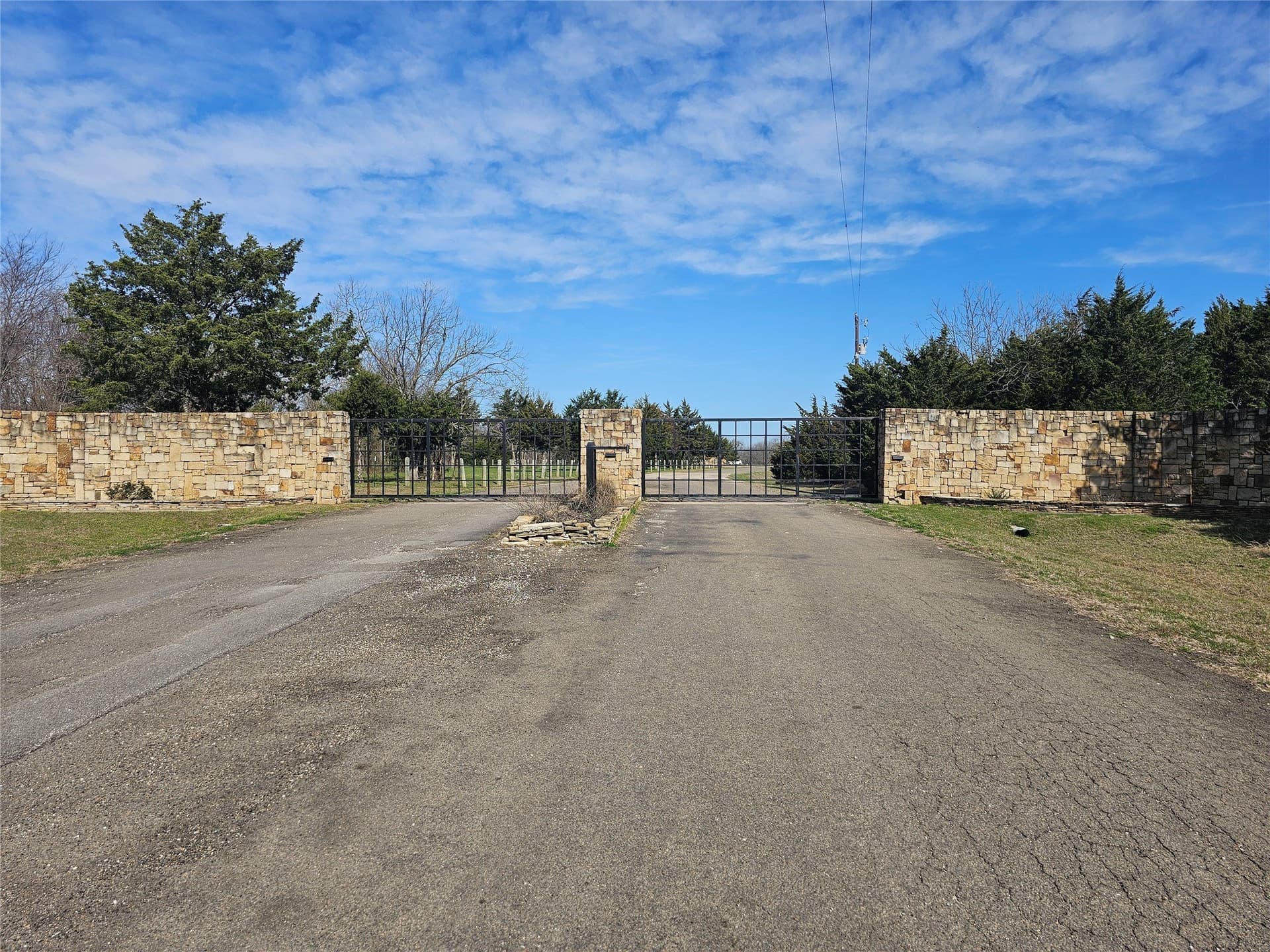 2.56 acres in Navarro County - photo 9