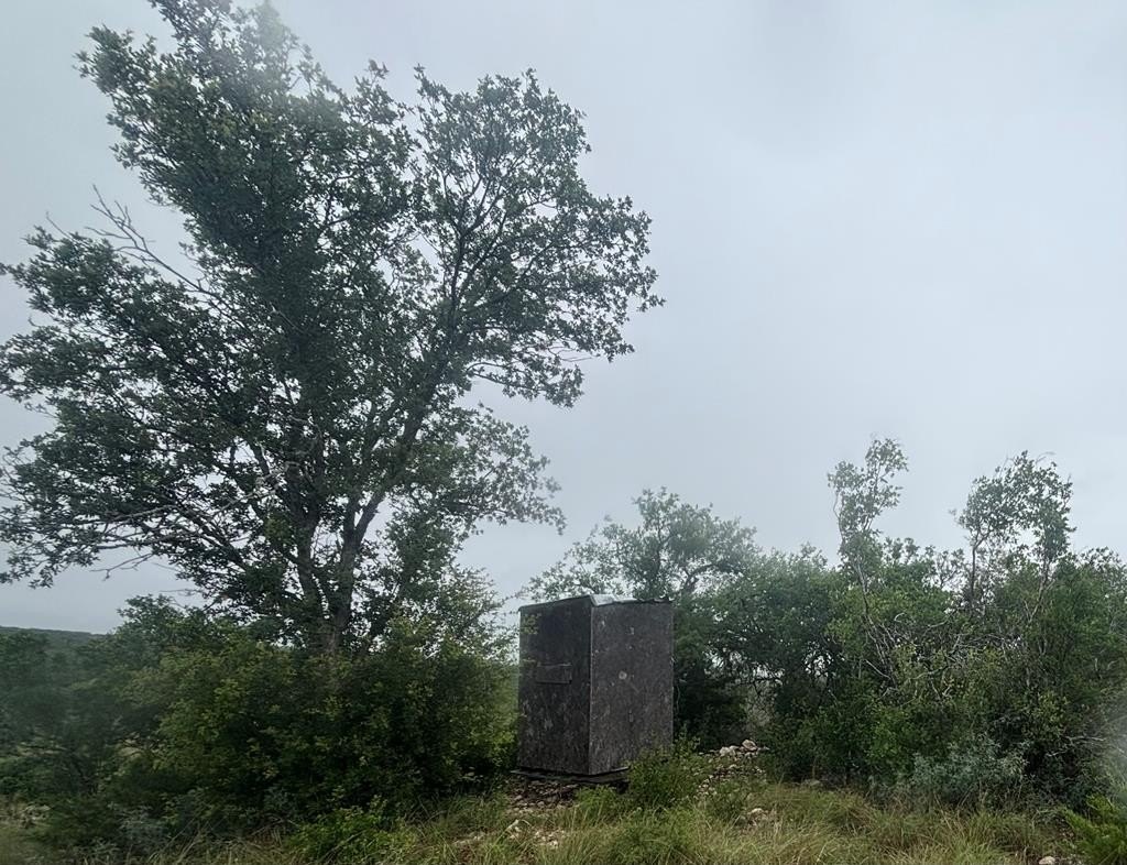 214.23 acres in Edwards County - photo 15