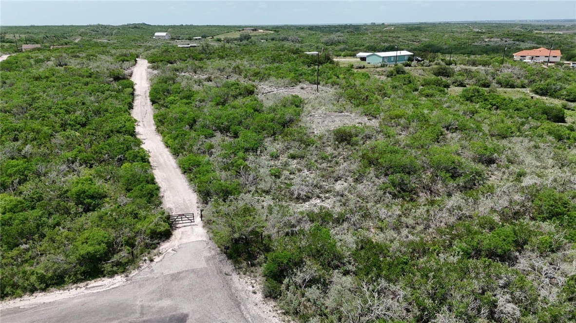 2 acres in Live Oak County