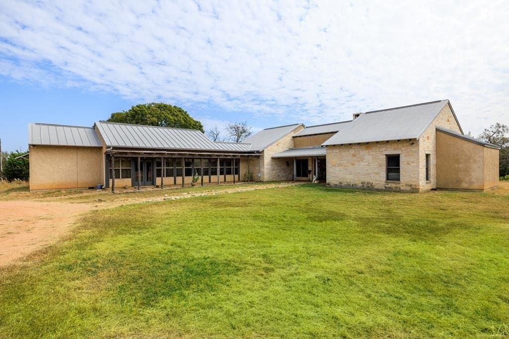28.79 acres in Gillespie County gallery image 4