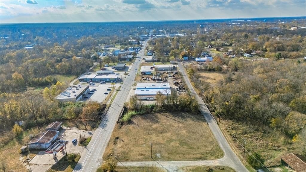 1.1 acres in Red River (TX) County gallery image 2