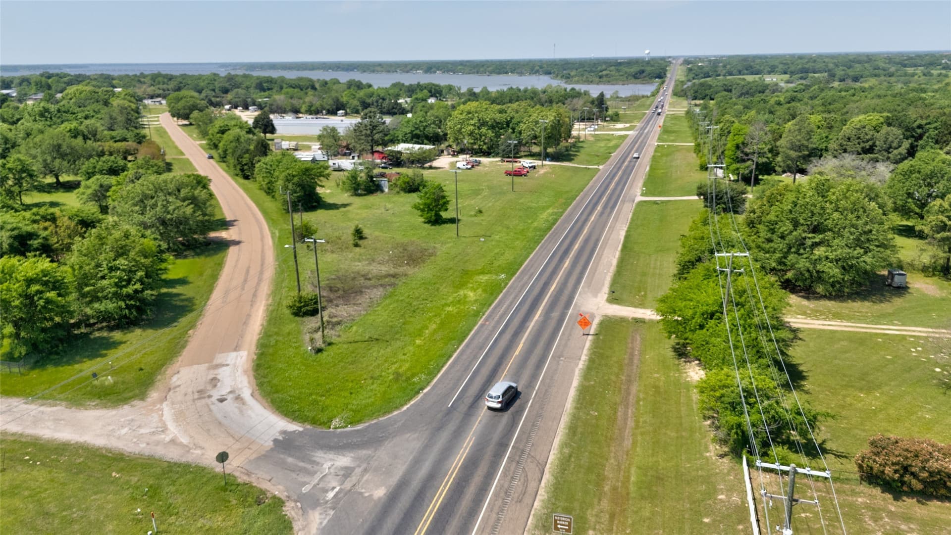 1.23 acres in Henderson County gallery image 3