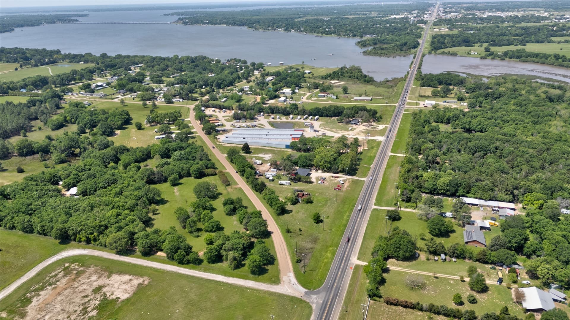 1.23 acres in Henderson County gallery image 2