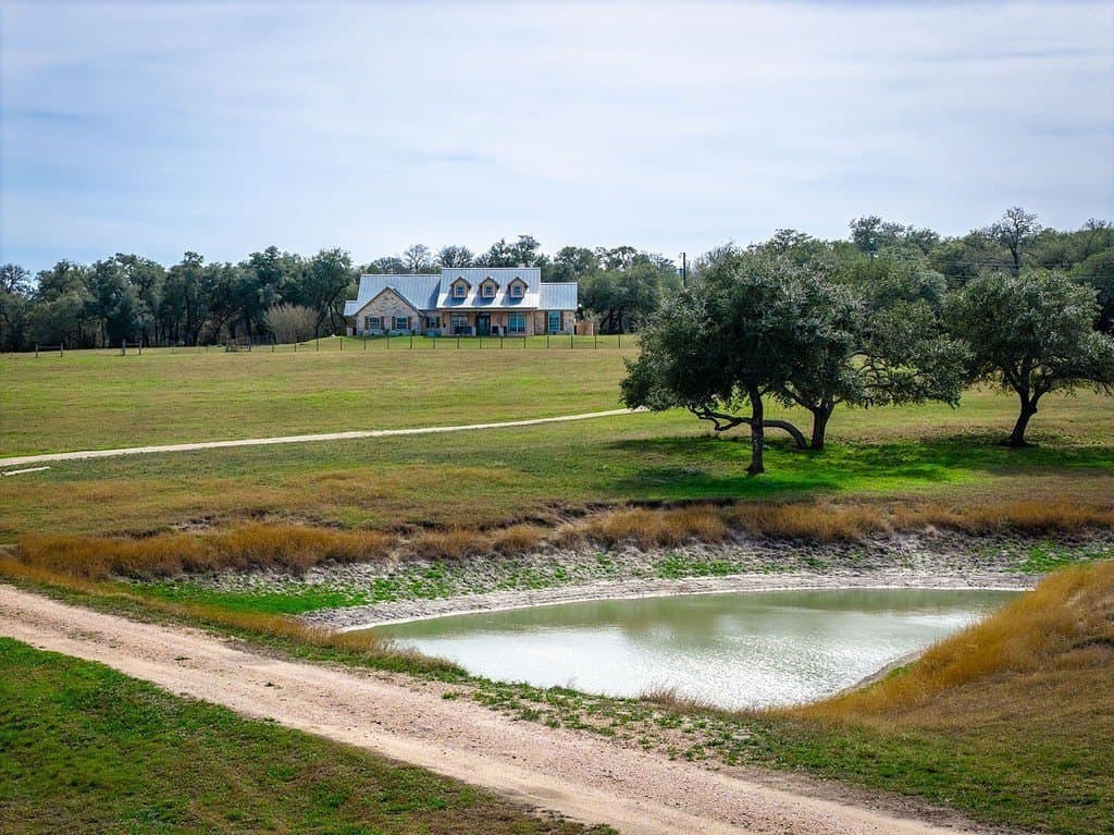 25 acres in Fayette County gallery image 3