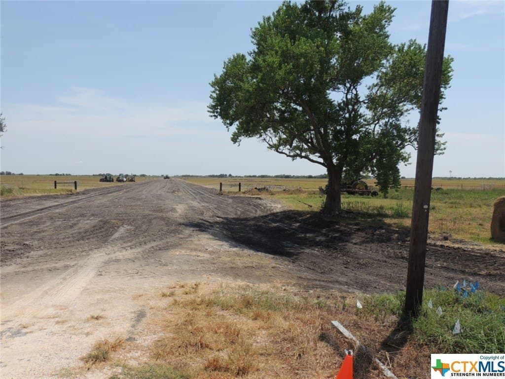5 acres in Calhoun County - photo 4