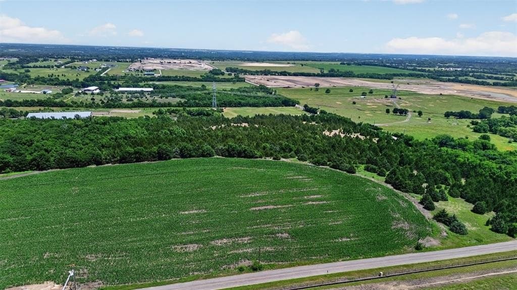 10.1 acres in Collin County gallery image 2