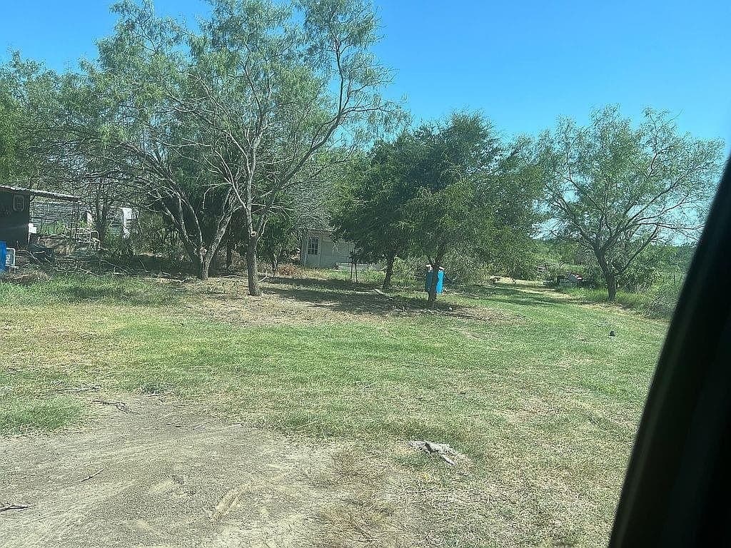 19 acres in Navarro County gallery image 3