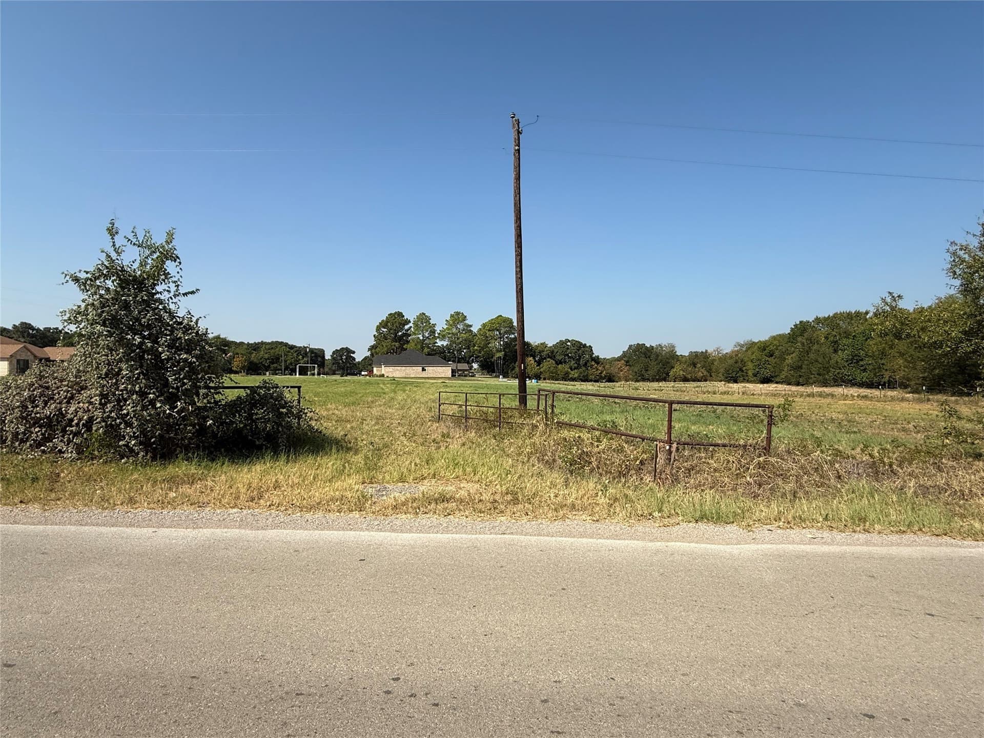 1.39 acres in Kaufman County - photo 2