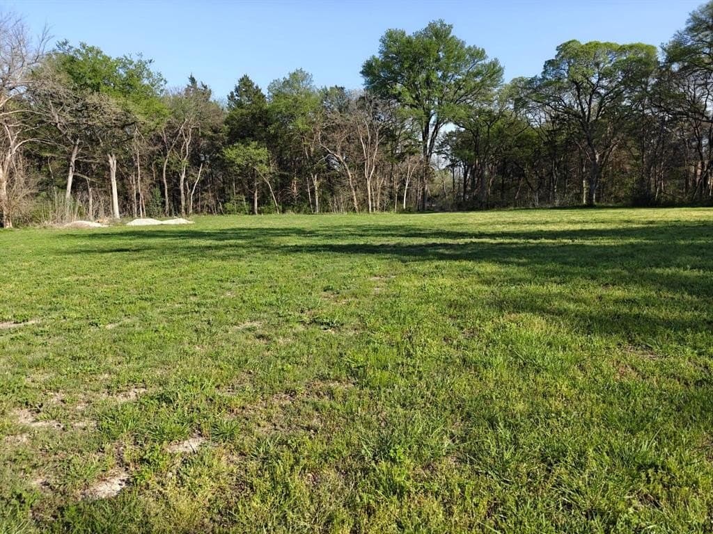 2.08 acres in Ellis County gallery image 4