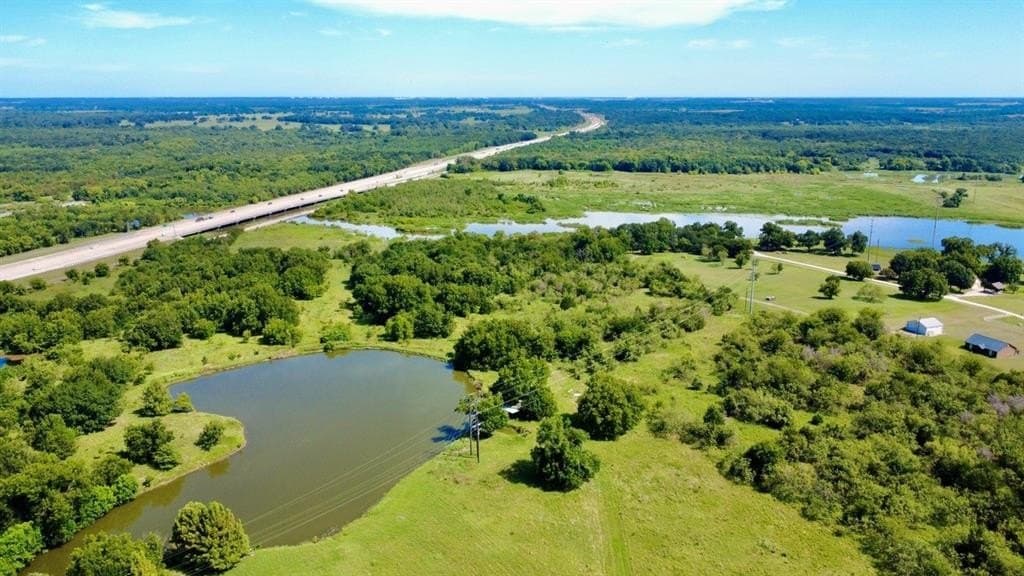 18.95 acres in Navarro County featured view