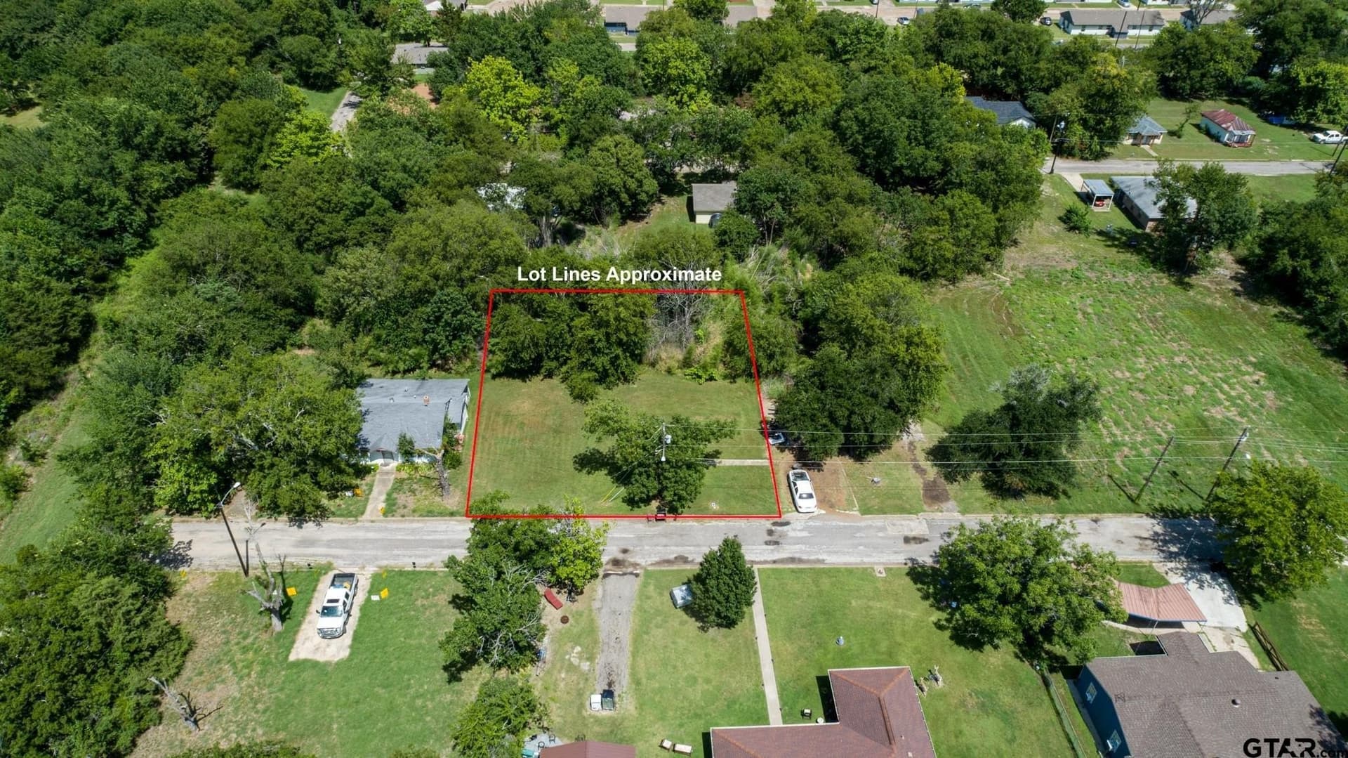 0.33 acres in Hunt County - photo 9