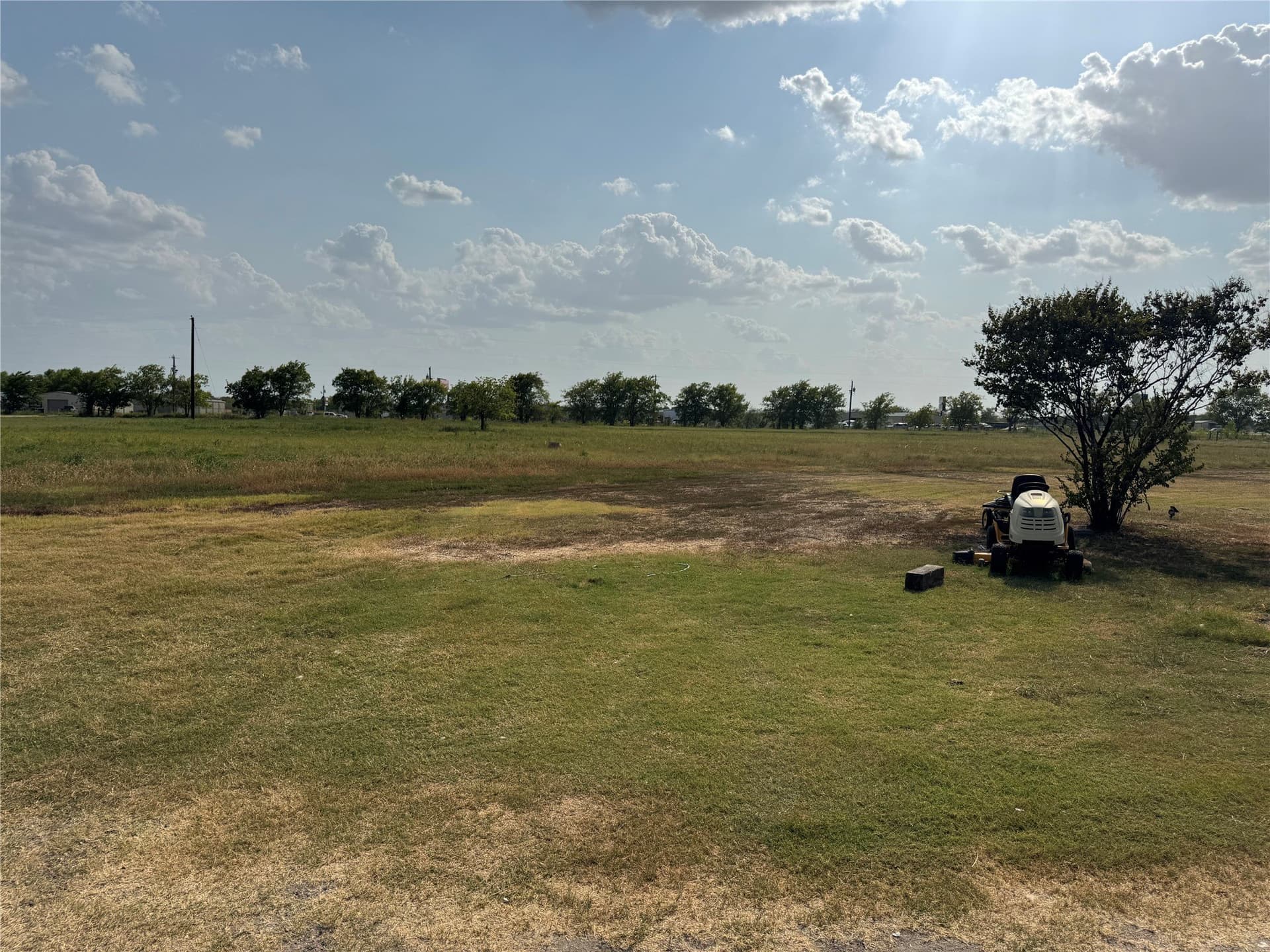 21.9 acres in Kaufman County - photo 3