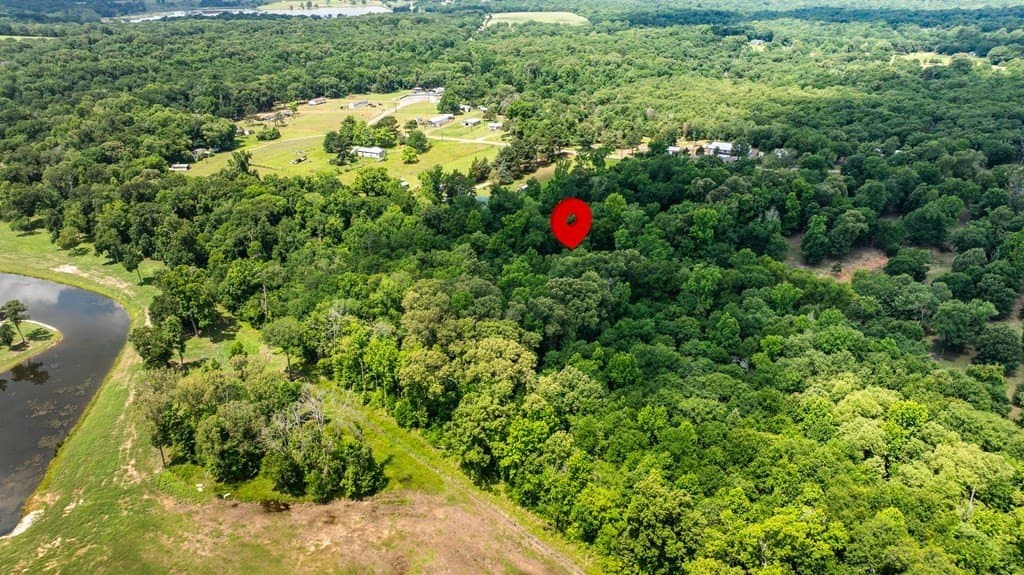 8 acres in ANDERSON County featured view