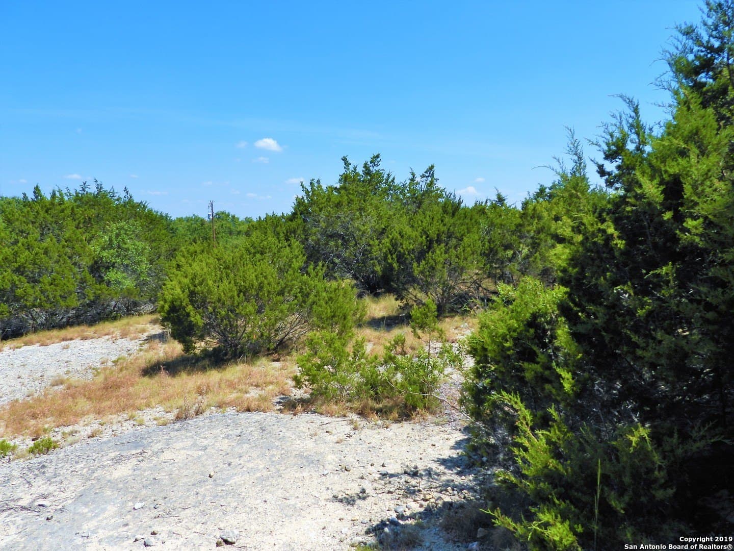 0.47 acres in Bandera County - photo 3