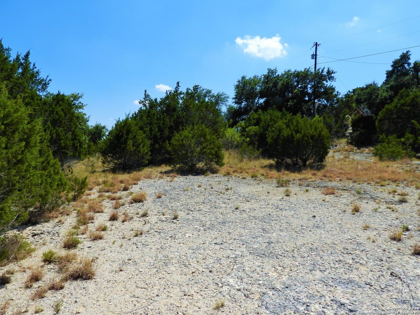 0.47 acres in Bandera County - photo 4