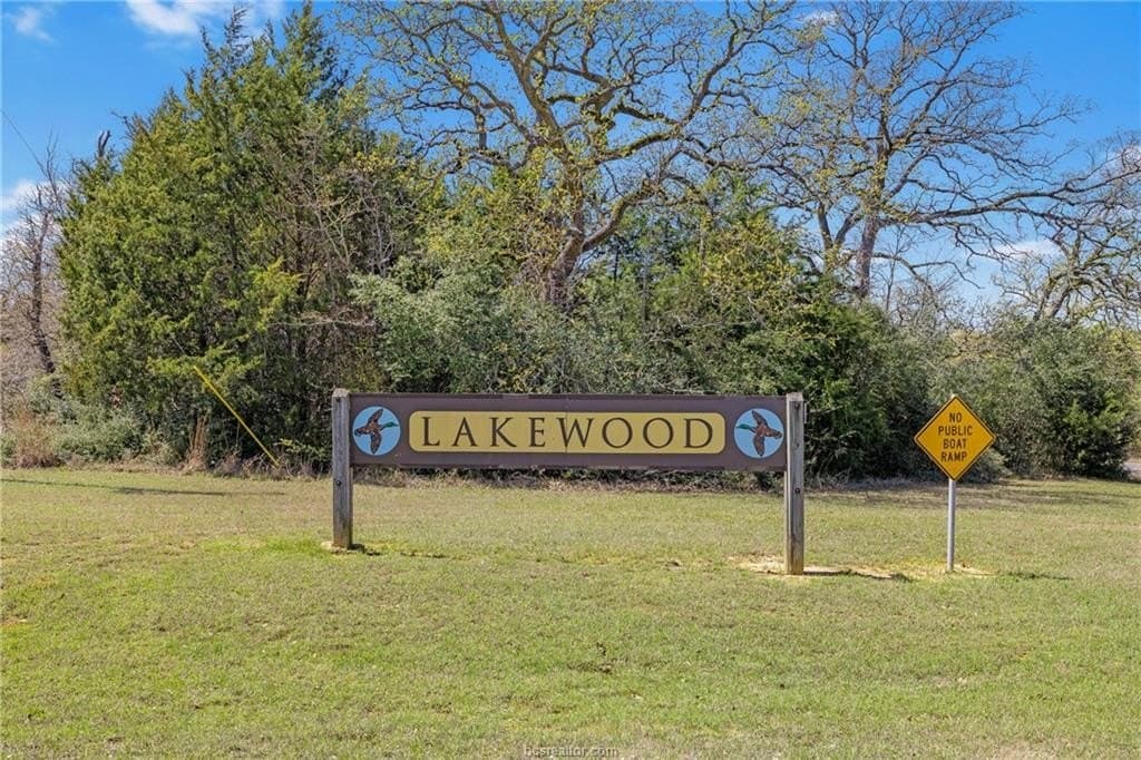 1.78 acres in Leon County