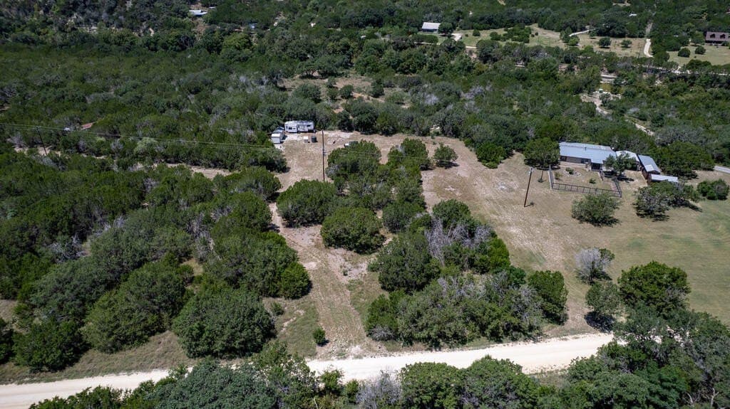 15.44 acres in Real County - photo 2