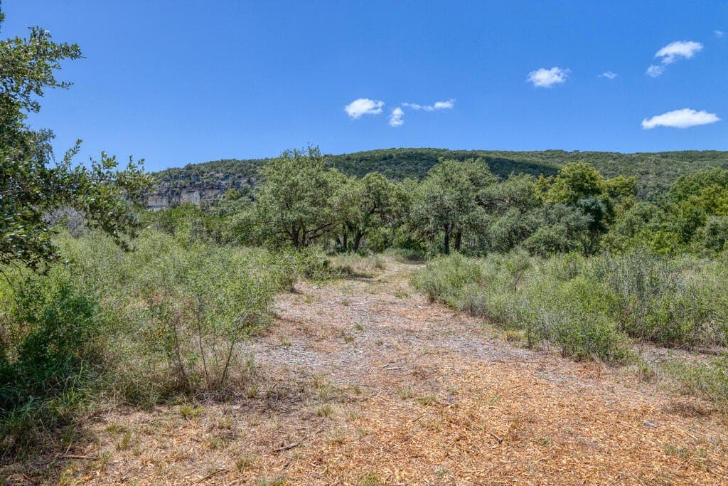 15.44 acres in Real County - photo 29