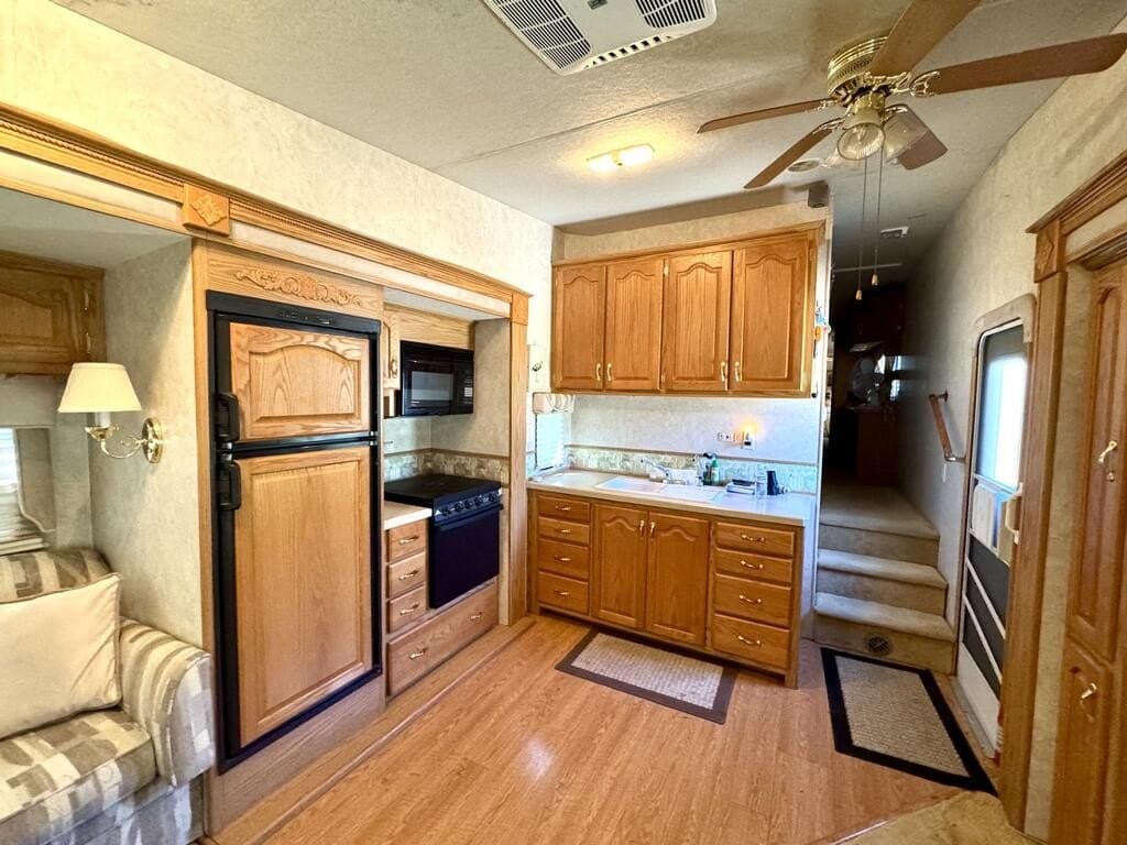15.44 acres in Real County - photo 23