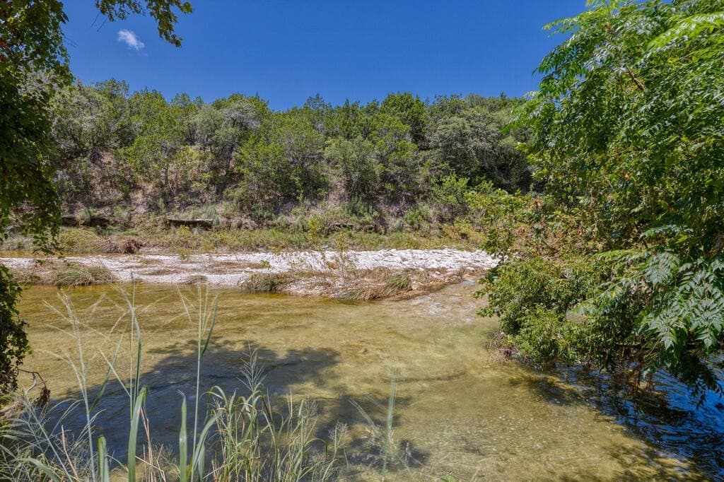 15.44 acres in Real County - photo 32