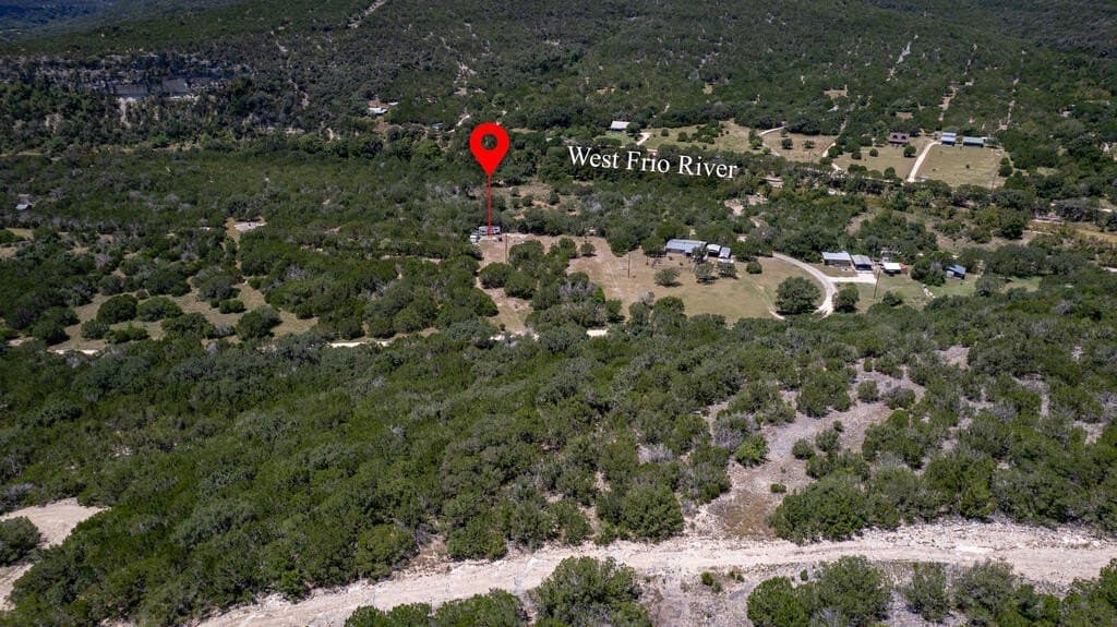 15.44 acres in Real County - photo 11