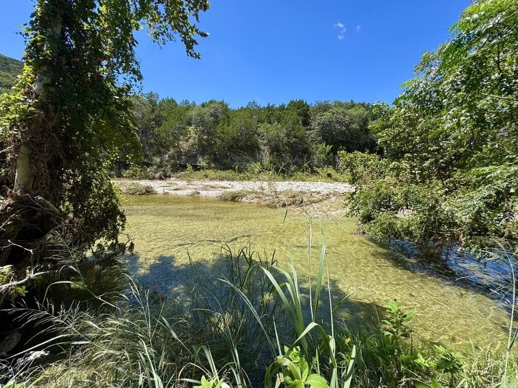 15.44 acres in Real County - photo 40