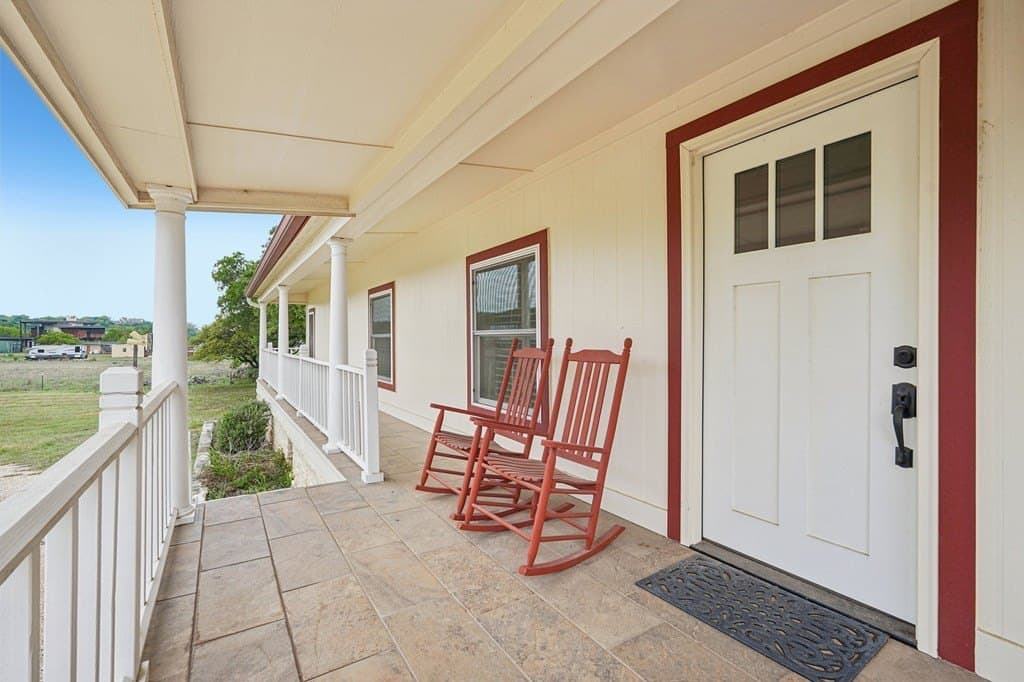 3.67 acres in Kerr County gallery image 4