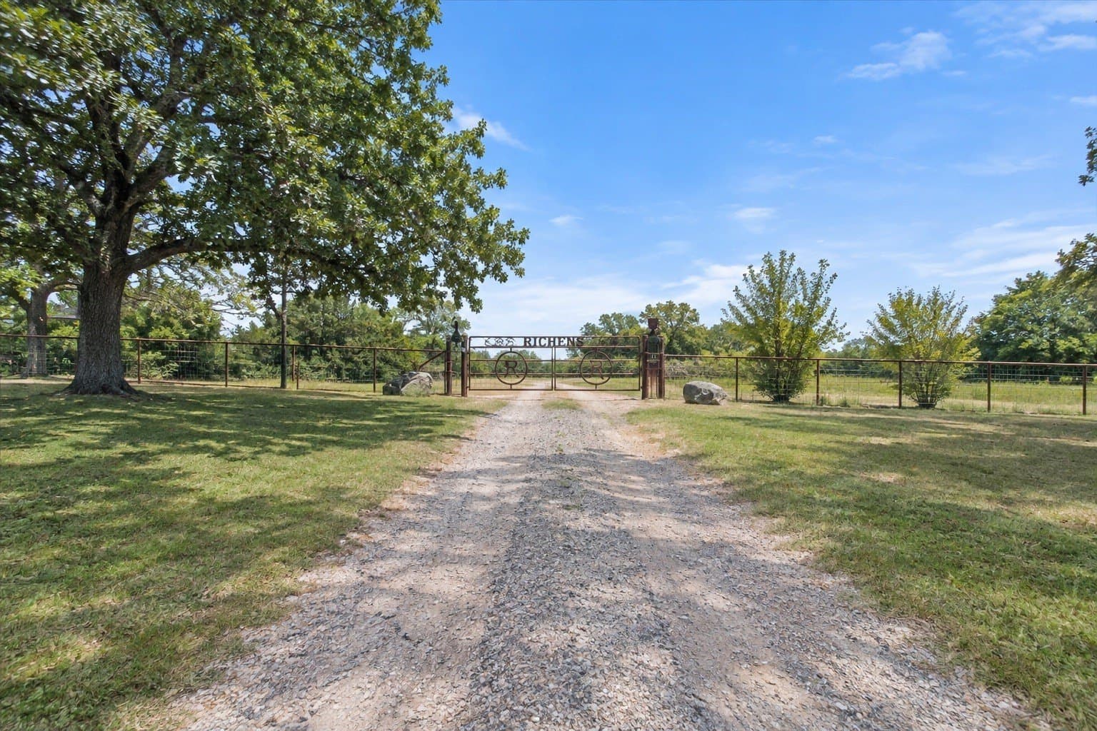 188.8 acres in Navarro County - photo 2