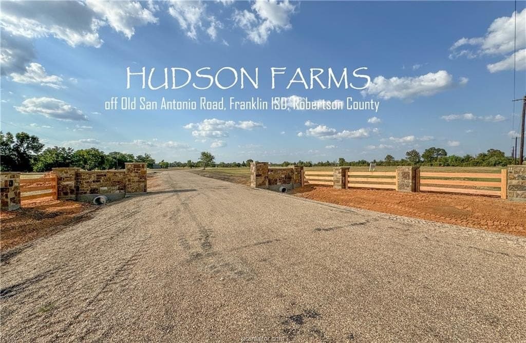 11.88 acres in Robertson County - photo 8