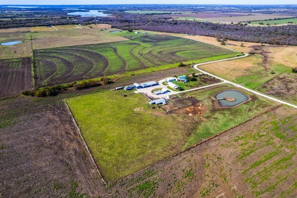 10.3 acres in Grayson County gallery image 4