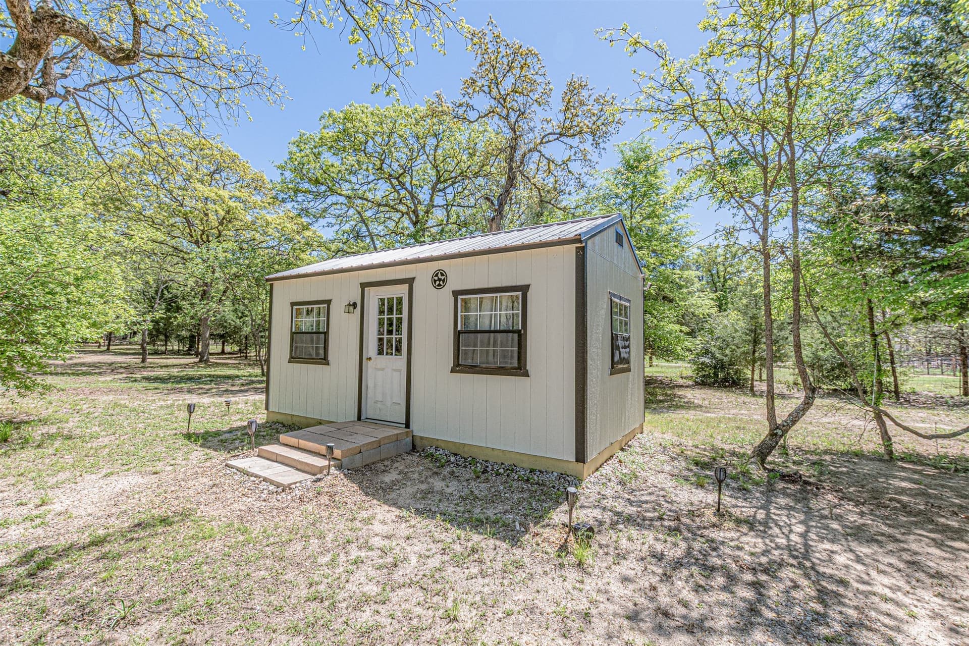 4.19 acres in Henderson County gallery image 3