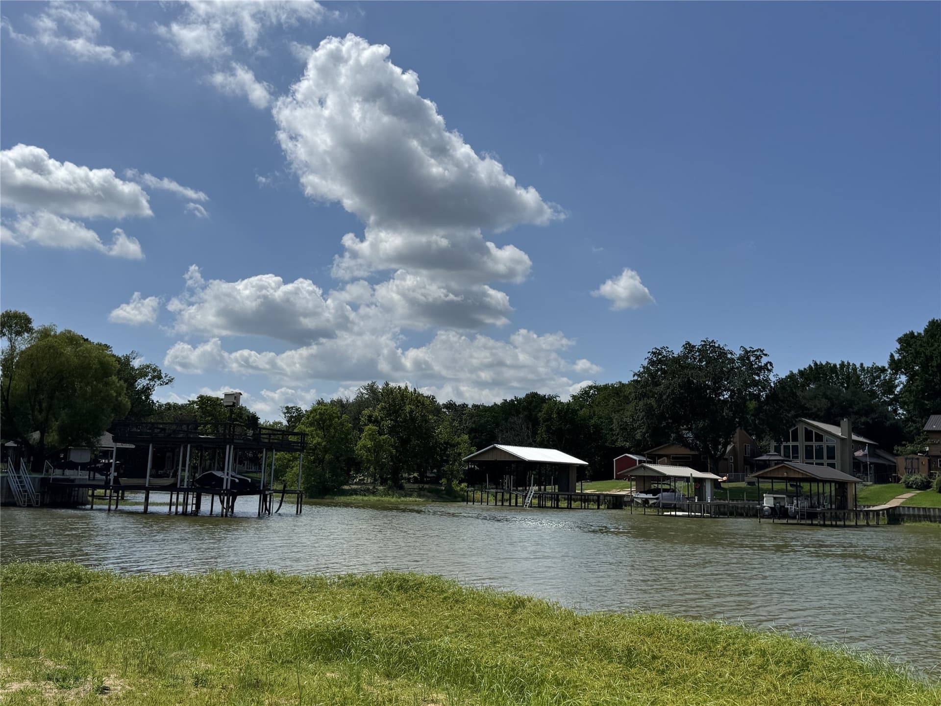 0.3 acres in Henderson County - photo 20