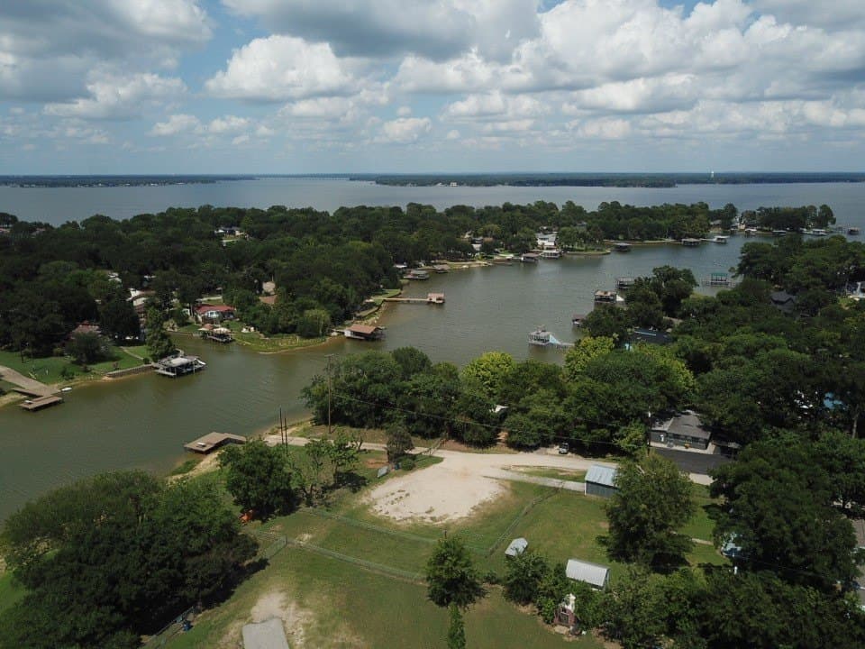 0.3 acres in Henderson County