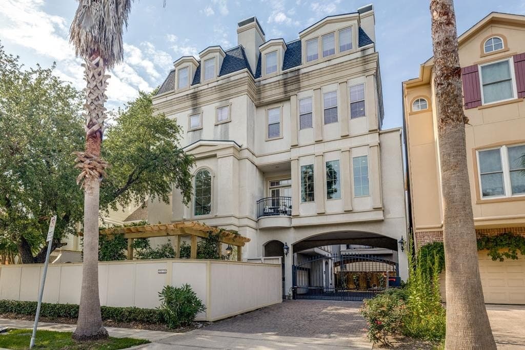 2,658 acres in Texas County