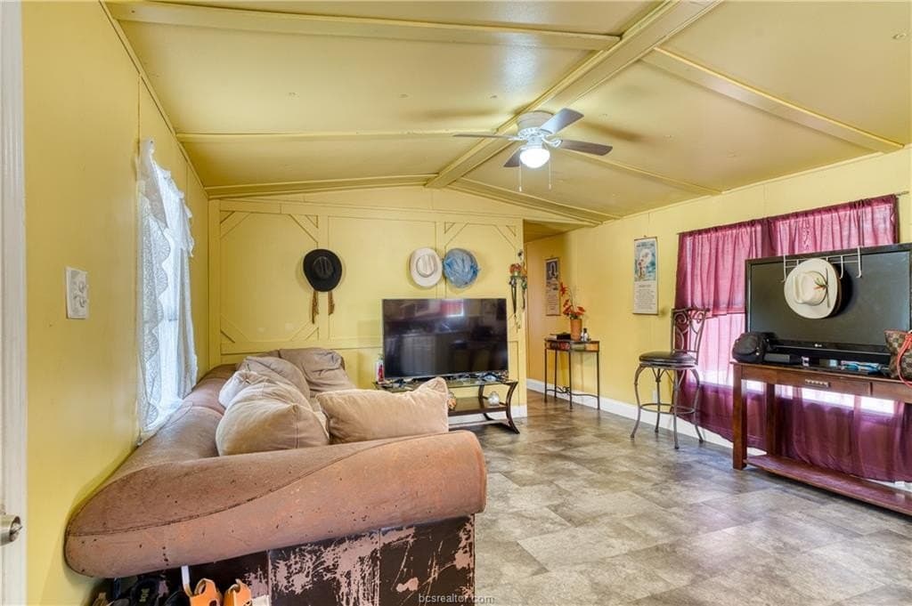 15.39 acres in Other County gallery image 3