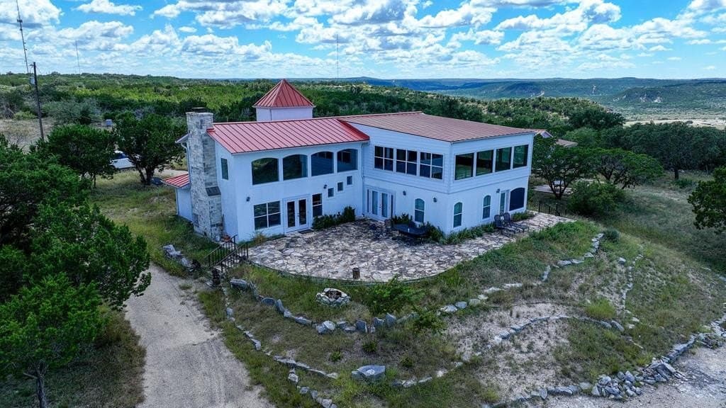 27 acres in Kimble County