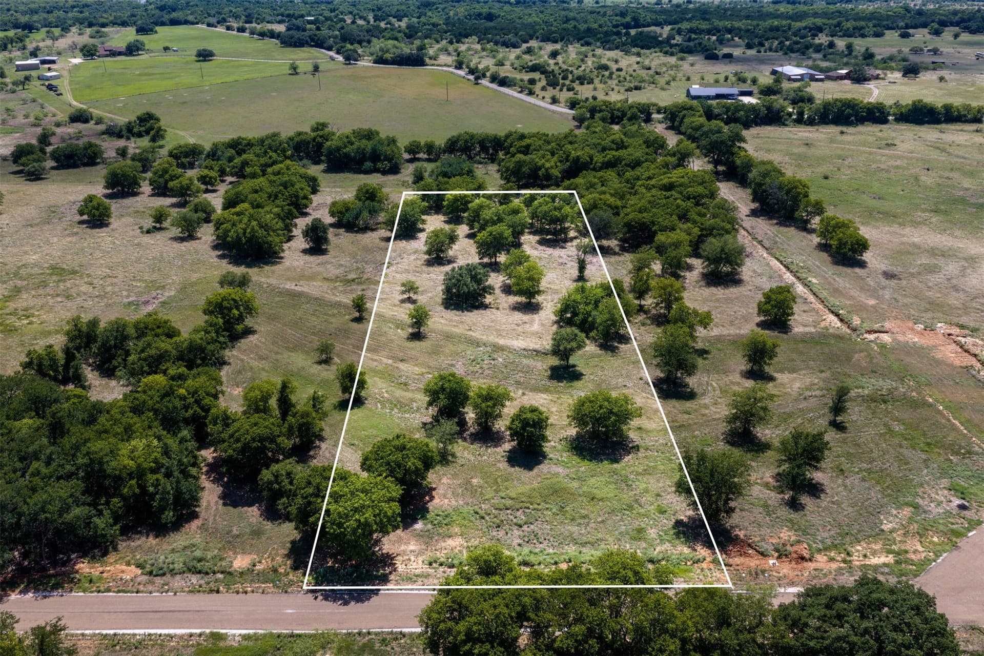 3.1 acres in Hill County