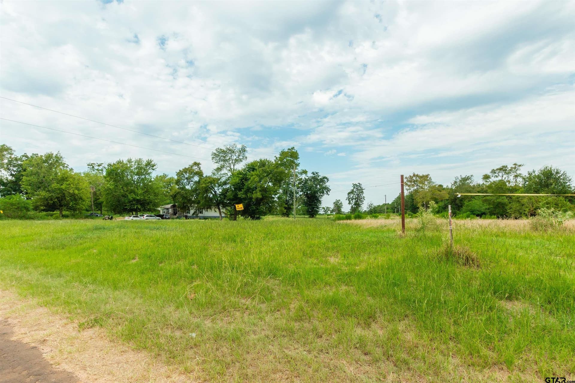 24.99 acres in Upshur County - photo 2