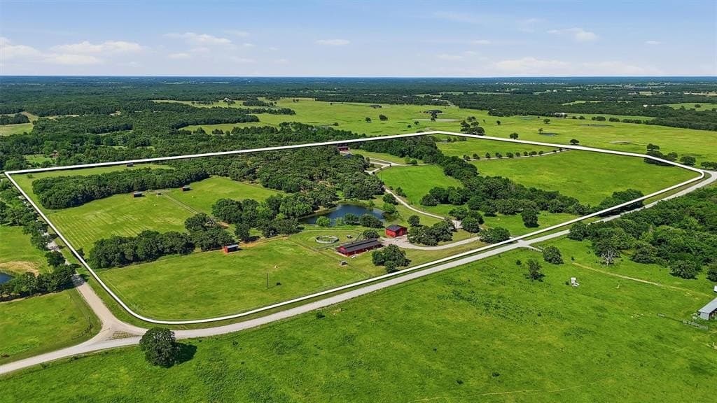 84 acres in Cooke County