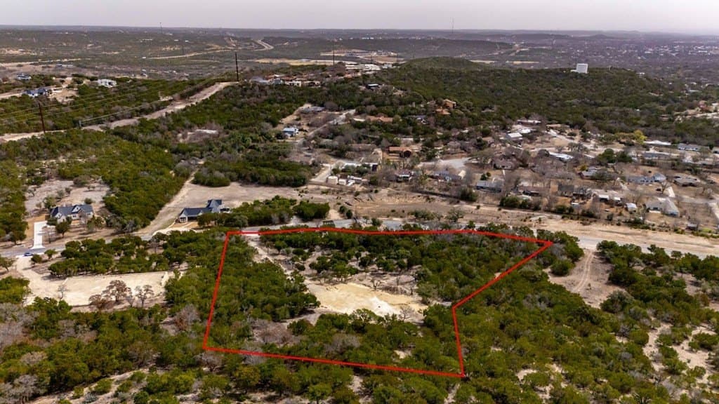 4.18 acres in Kerr County gallery image 2