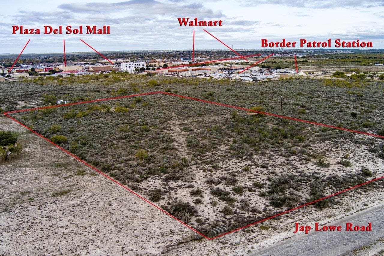 5.6 acres in Val Verde County gallery image 2