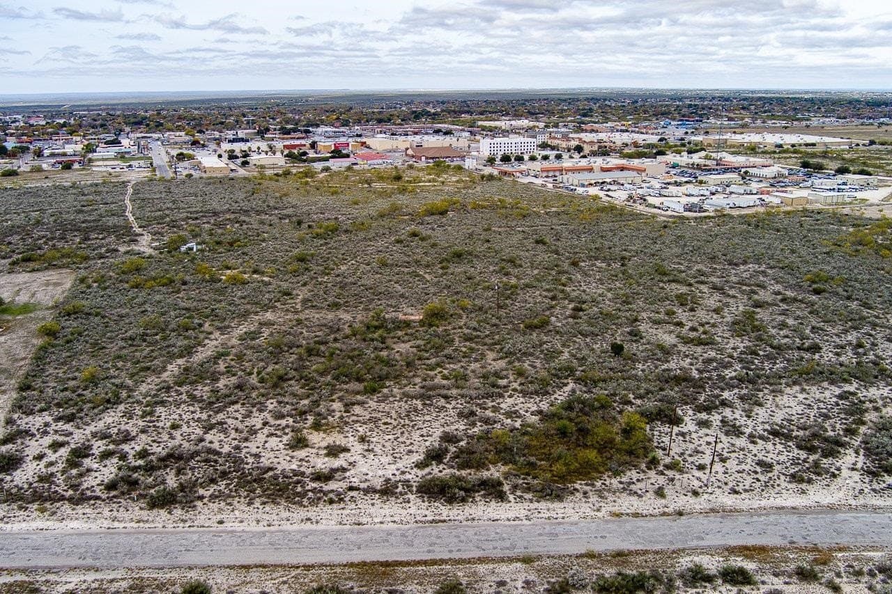 5.6 acres in Val Verde County gallery image 4