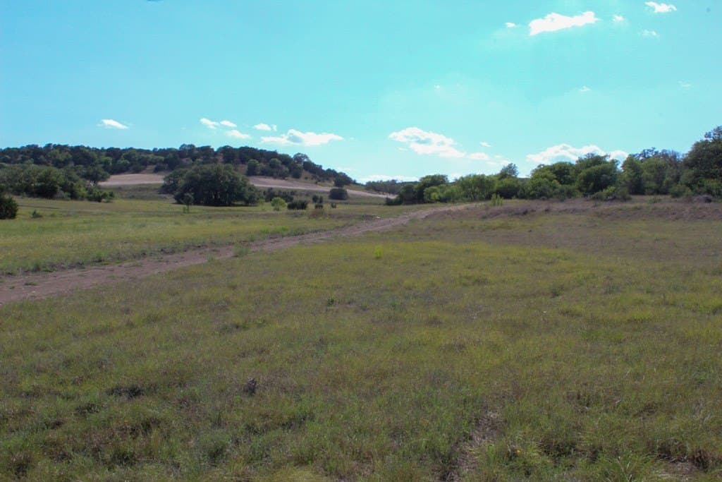 5.45 acres in Kerr County - photo 9