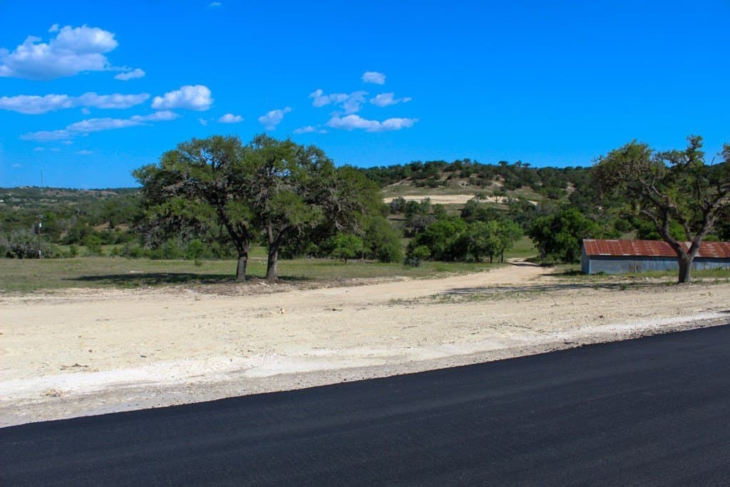 5.45 acres in Kerr County - photo 8