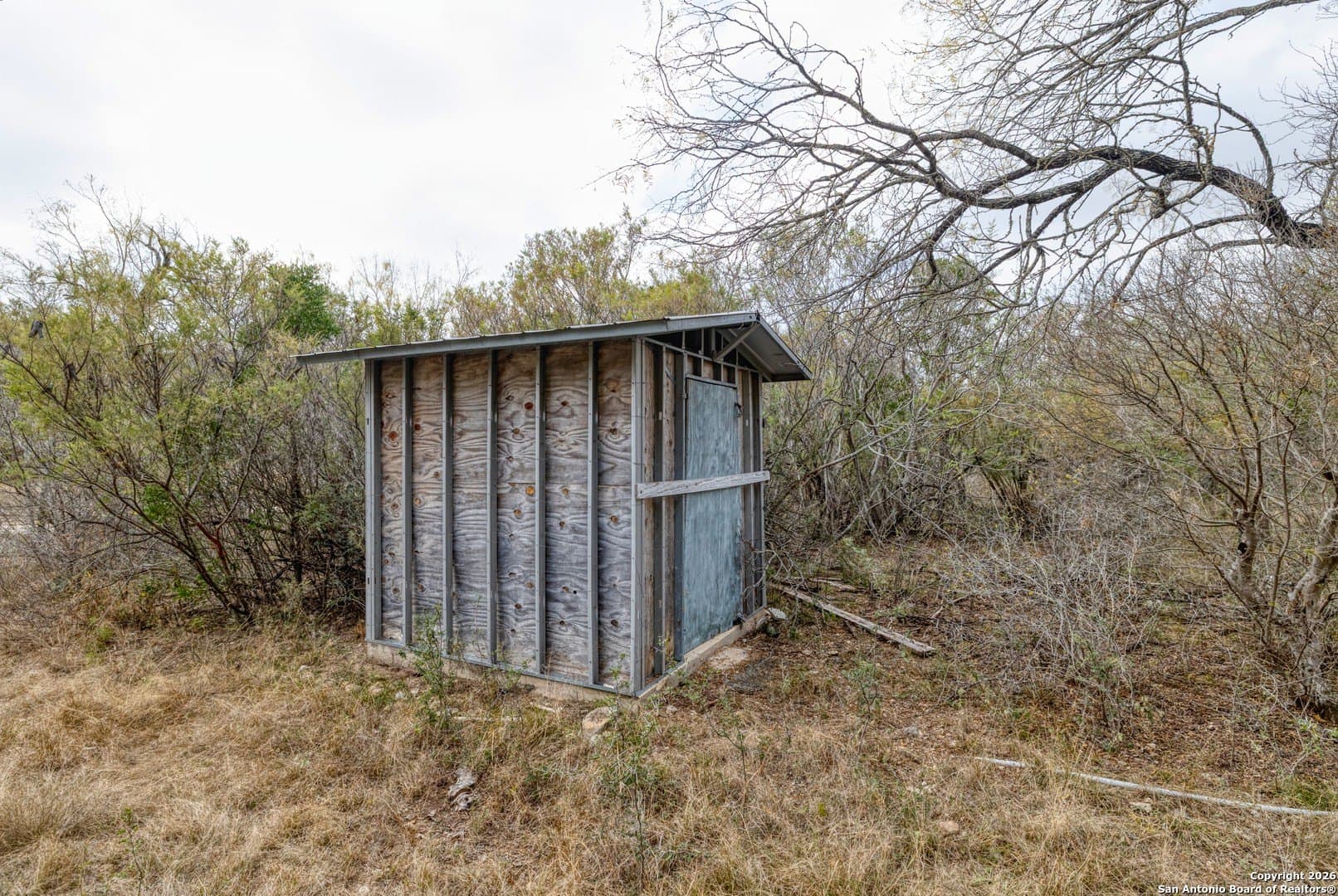 1.57 acres in Uvalde County - photo 10
