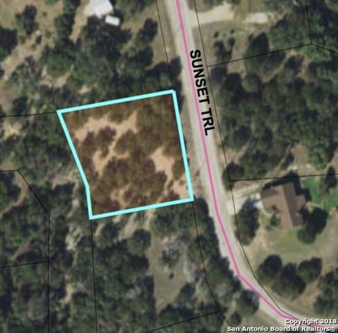 0.6 acres in Bandera County