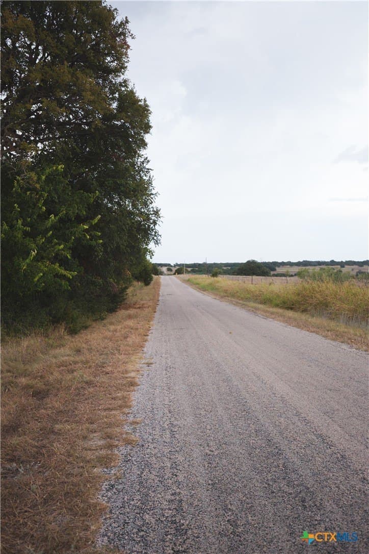 10 acres in Lampasas County - photo 2