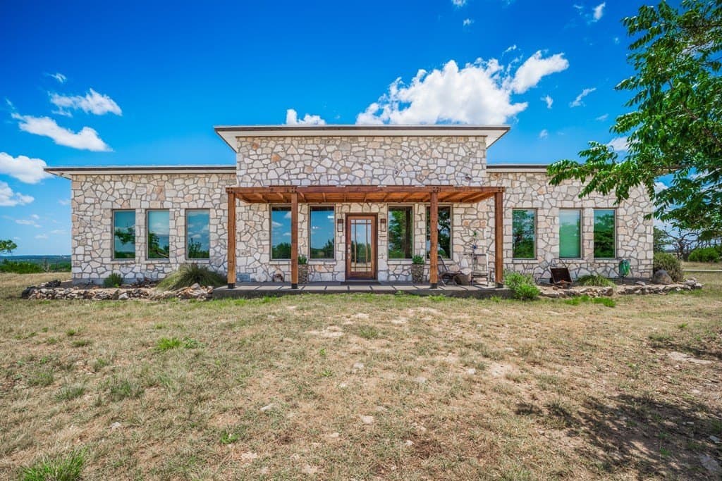 100.71 acres in Gillespie County - photo 4
