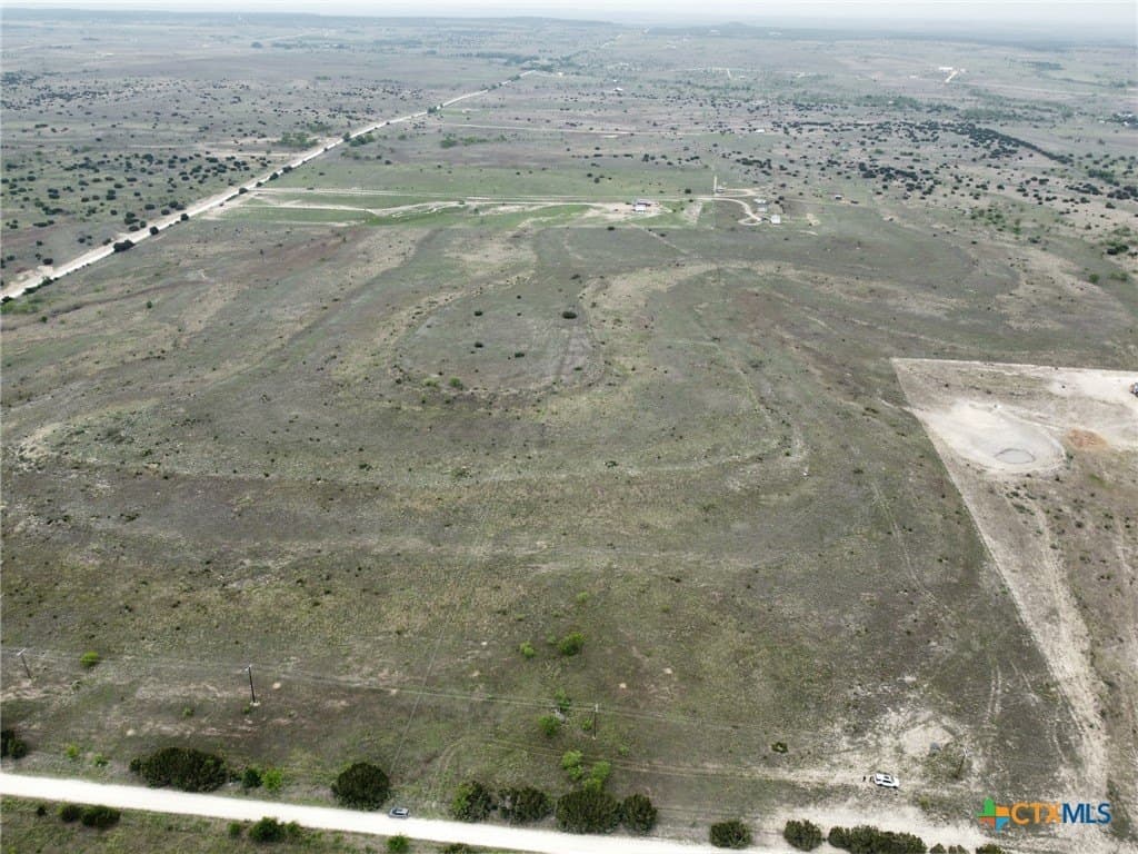 12.02 acres in Lampasas County gallery image 2